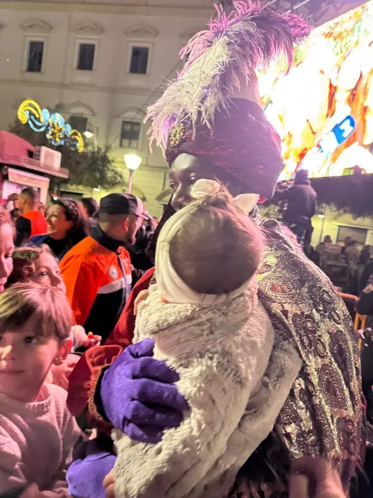 Melilla celebra la llegada de los Reyes Magos con una cabalgata accesible y m&aacute;gica