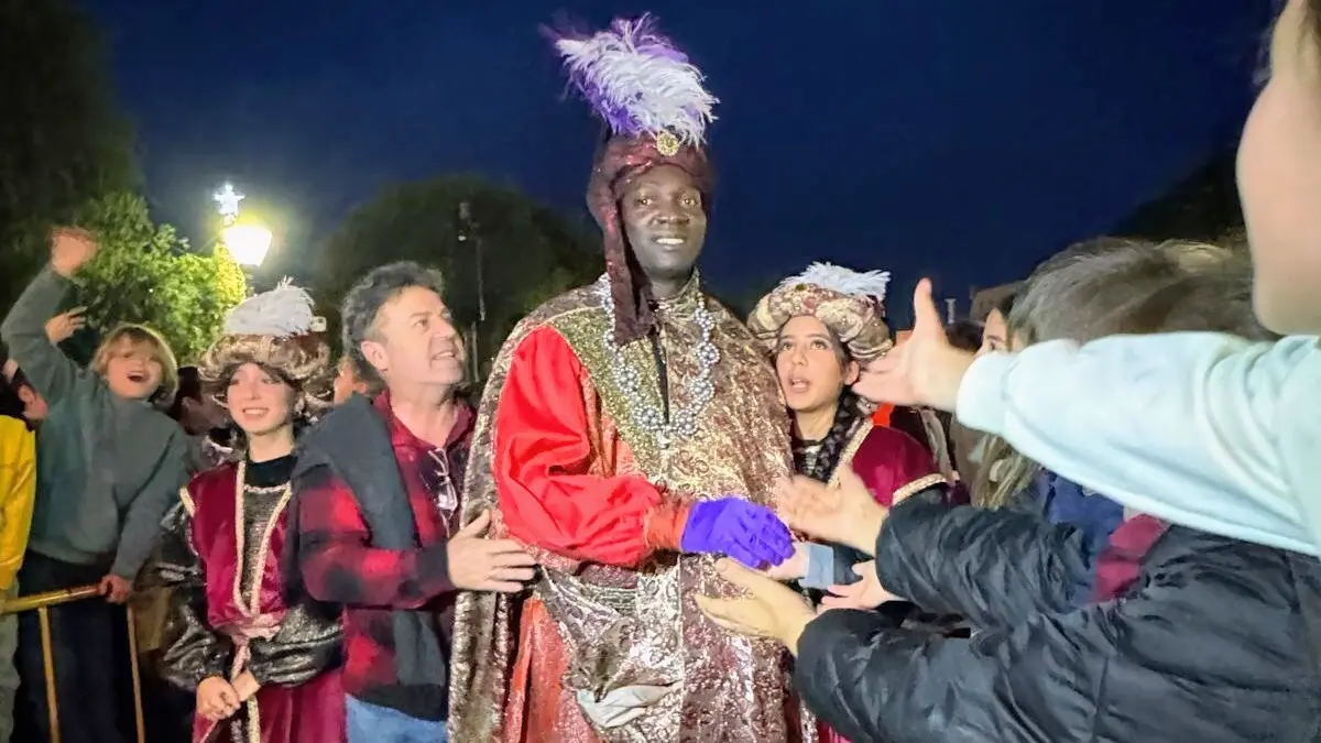 Melilla celebra la llegada de los Reyes Magos con una cabalgata accesible y m&aacute;gica