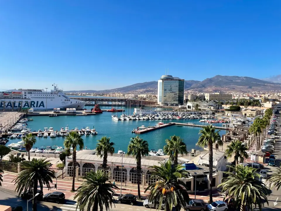 vista del puerto