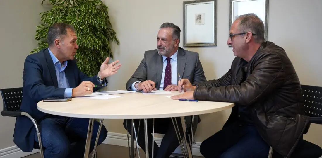 Enrique Roviralta y Justo Sancho-Miñano, se reunieron  con Jaime Medrano