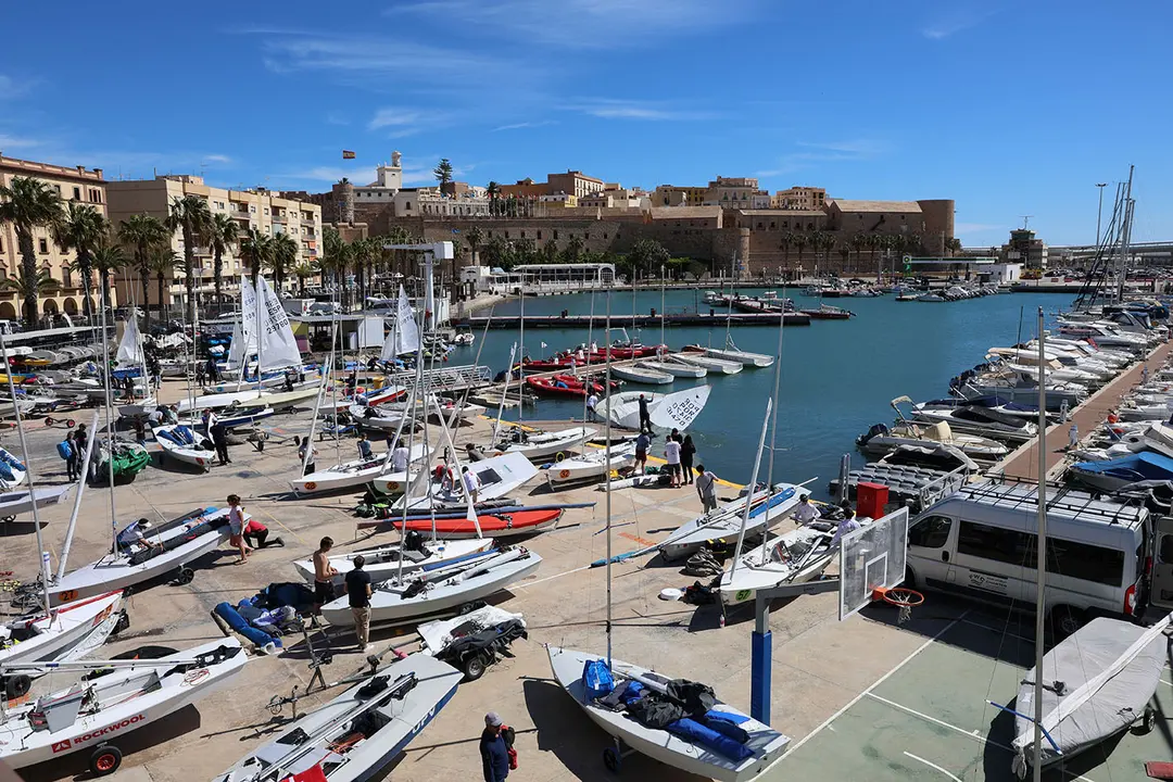 Preparativos para la regata / RCMMelilla