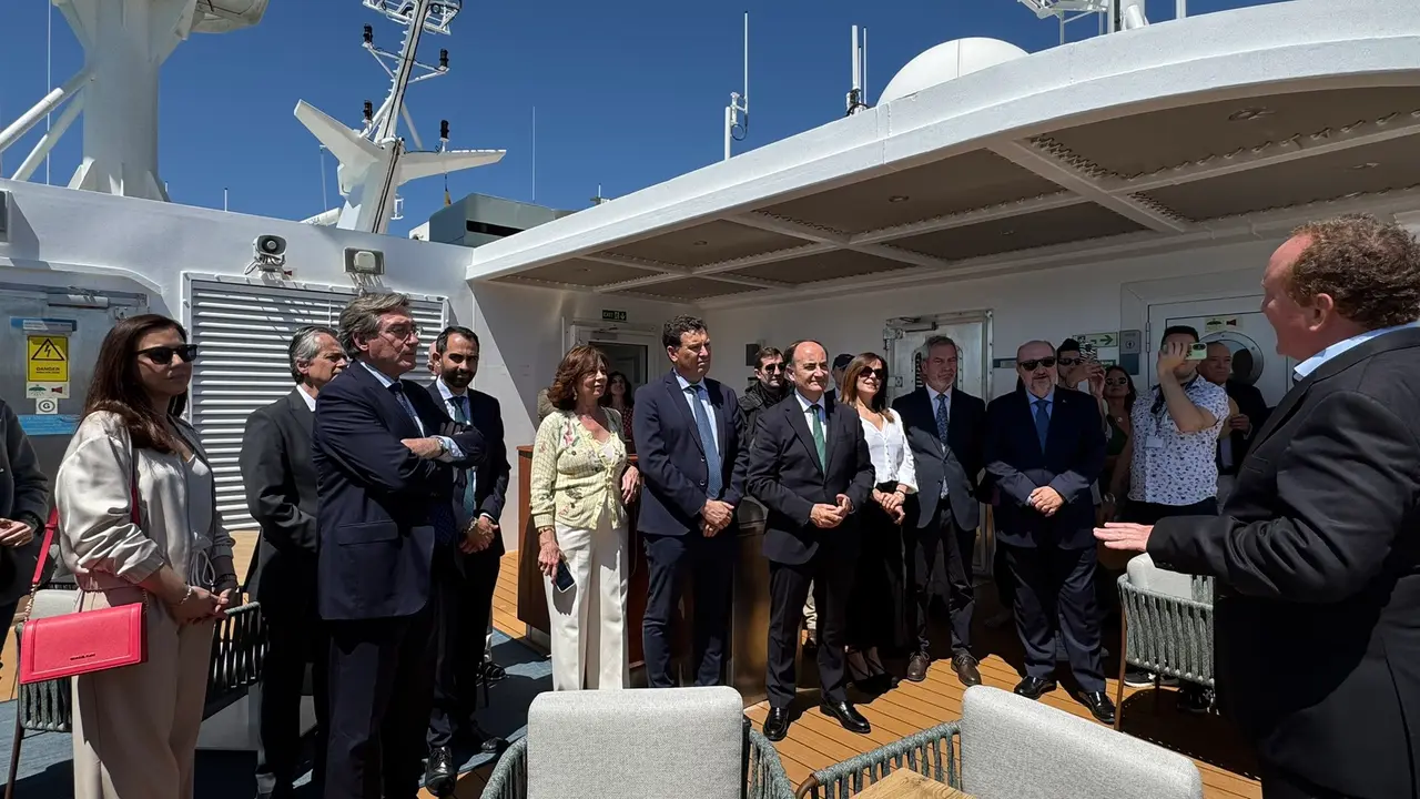Presentación en Málaga de la naviera Alma Cruceros