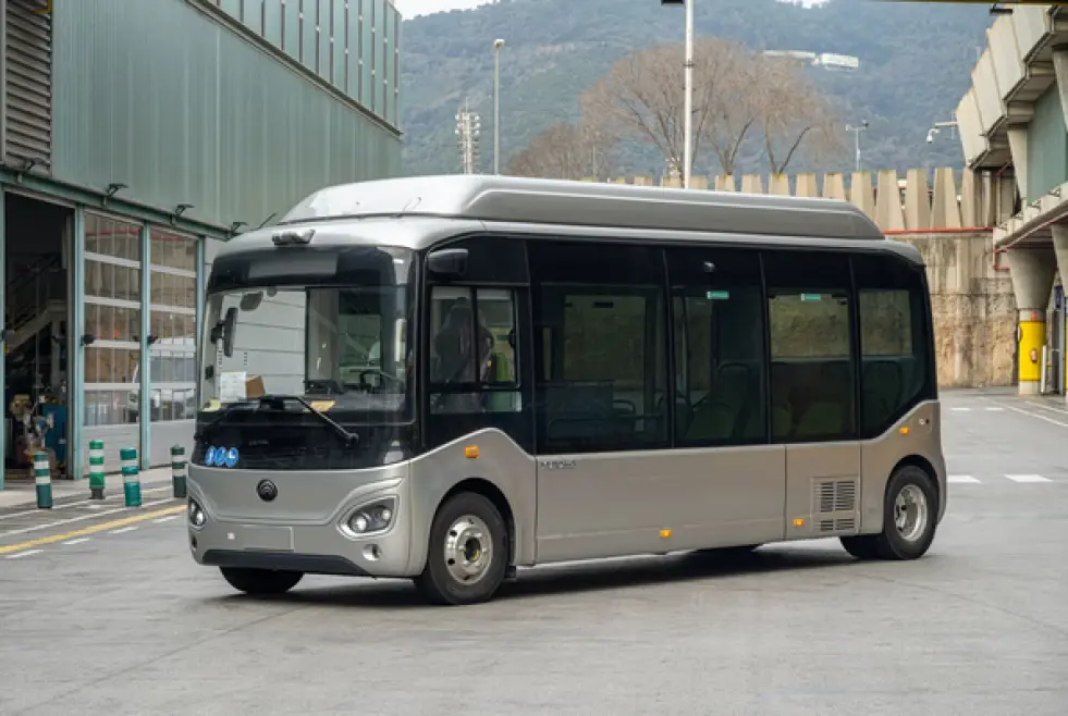Microb&uacute;s gratutito  a Melilla la Vieja / Foto: Autobuses y Autocares