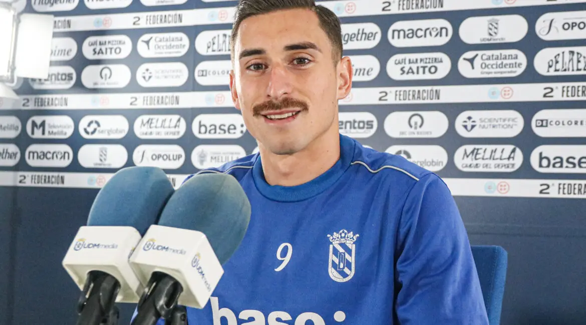 Iv&aacute;n Fern&aacute;ndez, de la UD Melilla al CP Cacere&ntilde;o / Foto: UD Melilla