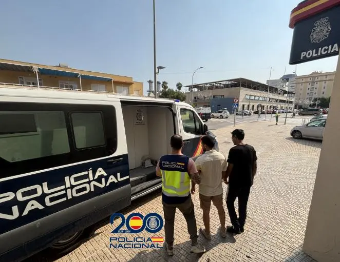 Detenci&oacute;n de cuatro marroqu&iacute;es por hacerse pasar por menores / Polic&iacute;a Nacional