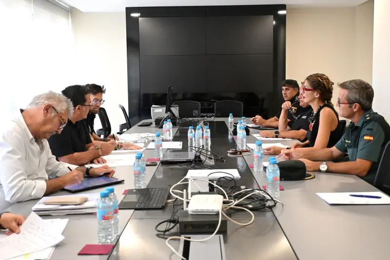 Reunión para coordinar el dispositivo de seguridad de la Feria. / Delegaci&oacute;n