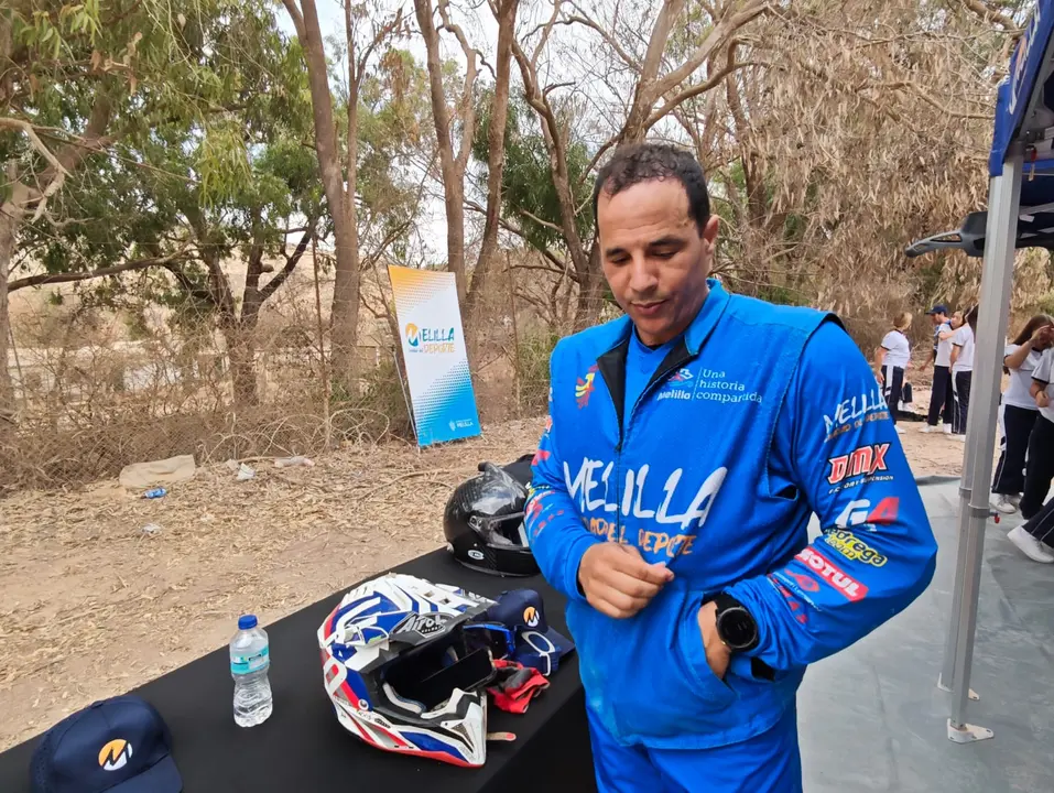 El capit&aacute;n melillense Rachid al-Lal participar&aacute; por octava vez en el Dakar 2026 /COMGEMEL