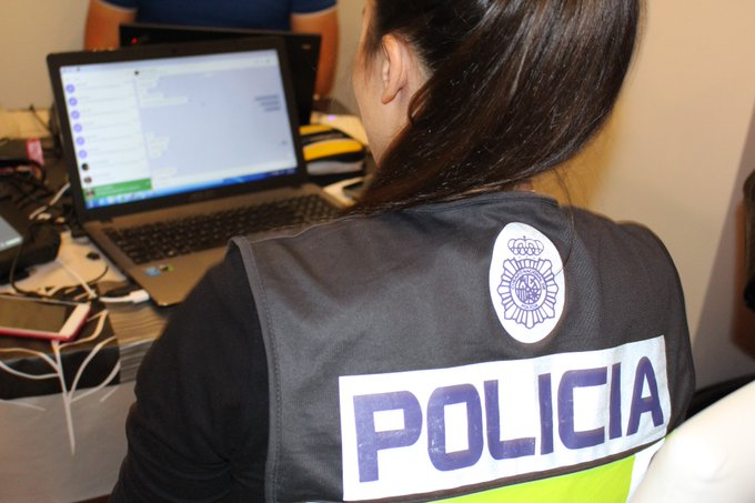 Polic&iacute;a Nacional