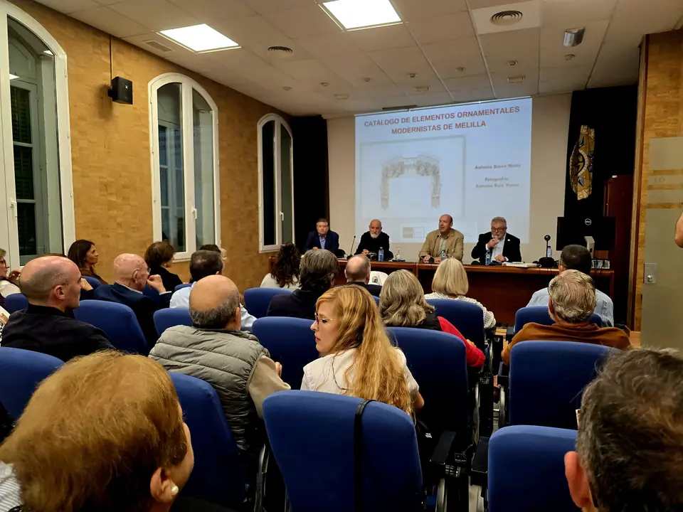 firma libro aula 10 UNED