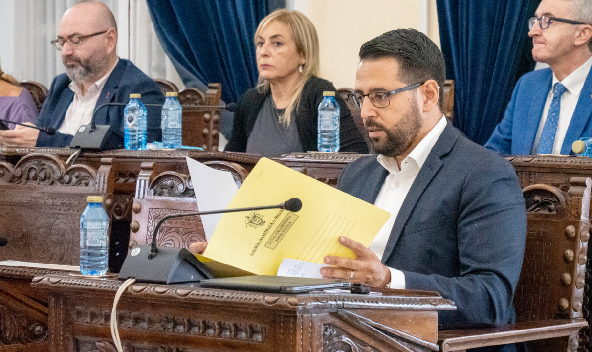 amin azmani en el pleno 