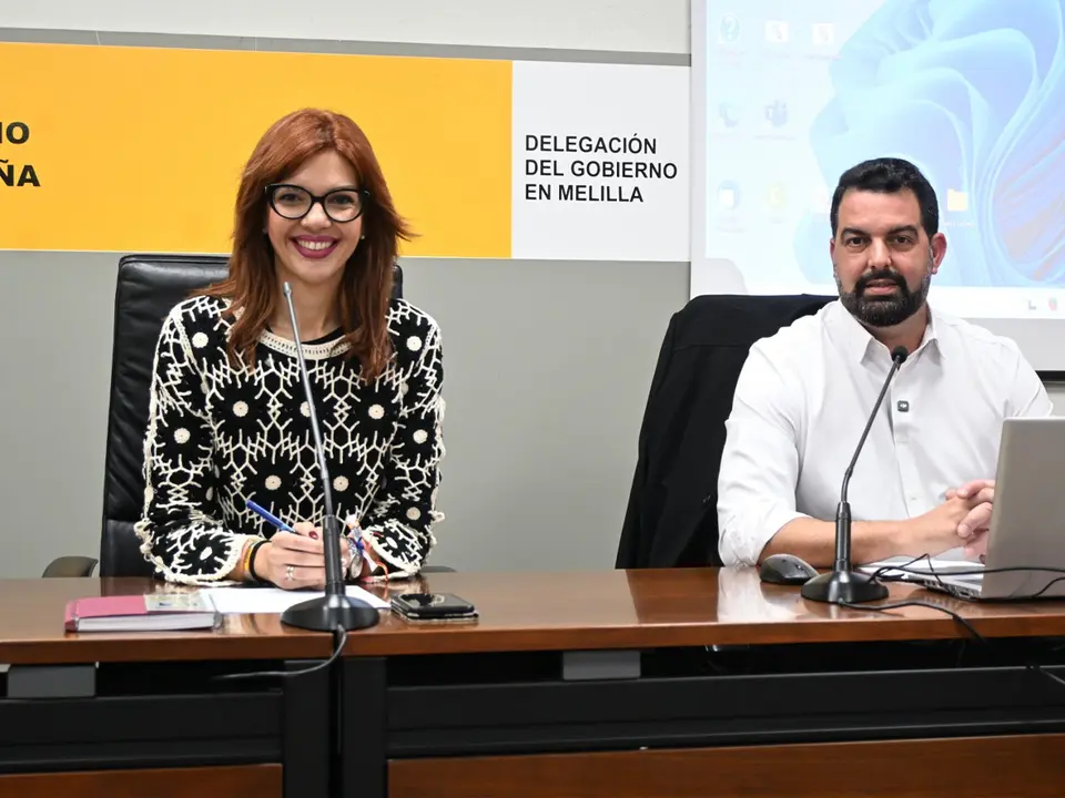 La Delegada del Gobierno en Melilla, Sabrina Moh, y el Director Provincial del SEPE, Jorge Vera