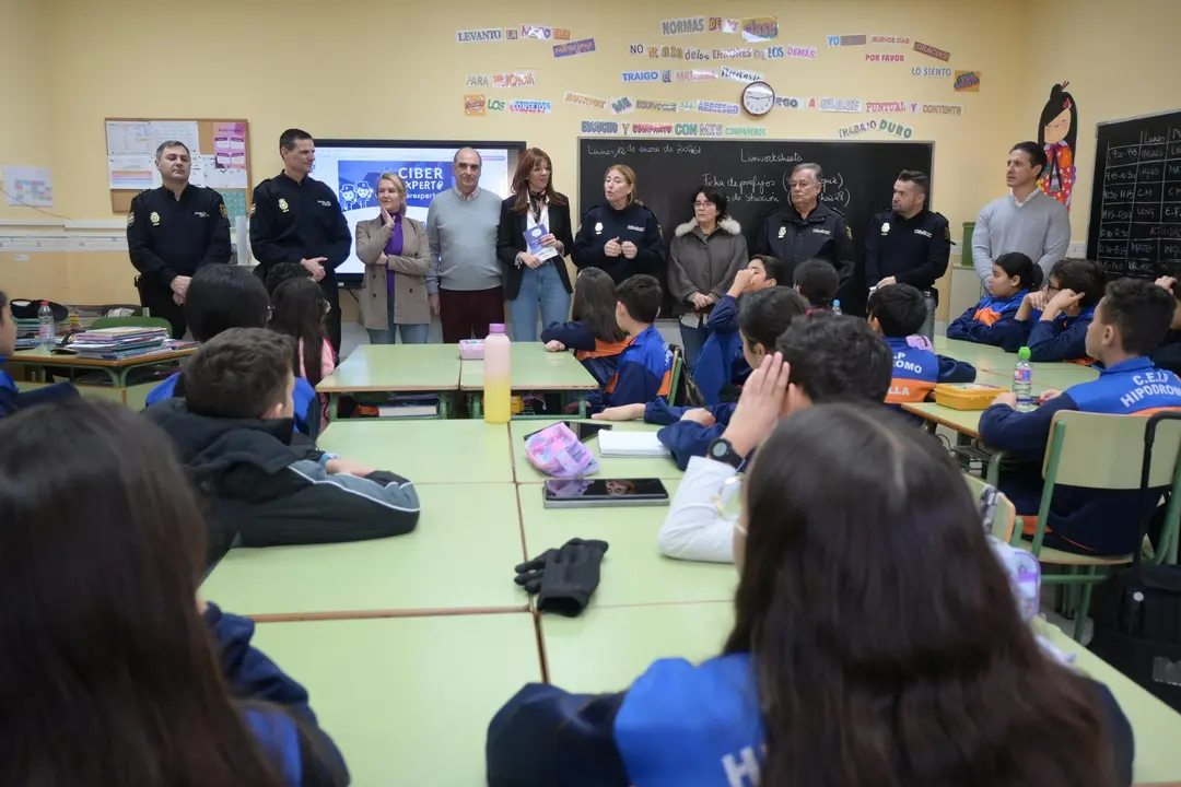 La Polic&iacute;a Nacional lanza en Melilla el programa Ciber Expert@ para alumnos de 6&ordm; de Primaria