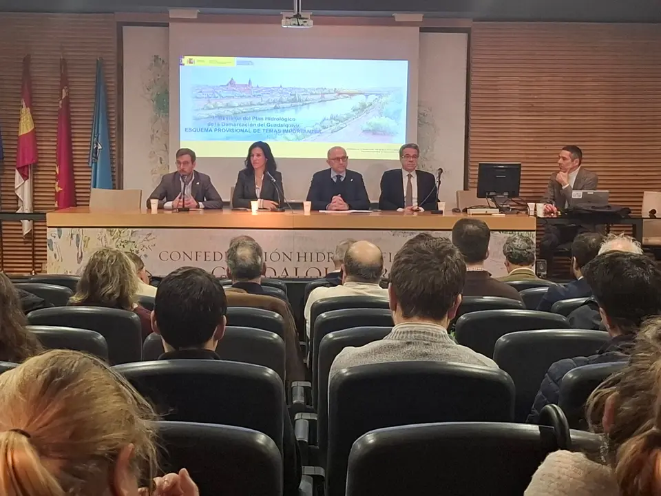 Melilla entra en el debate clave sobre la gesti&oacute;n del agua / Confederaci&oacute;n Hidrogr&aacute;fica del Guadalquivir