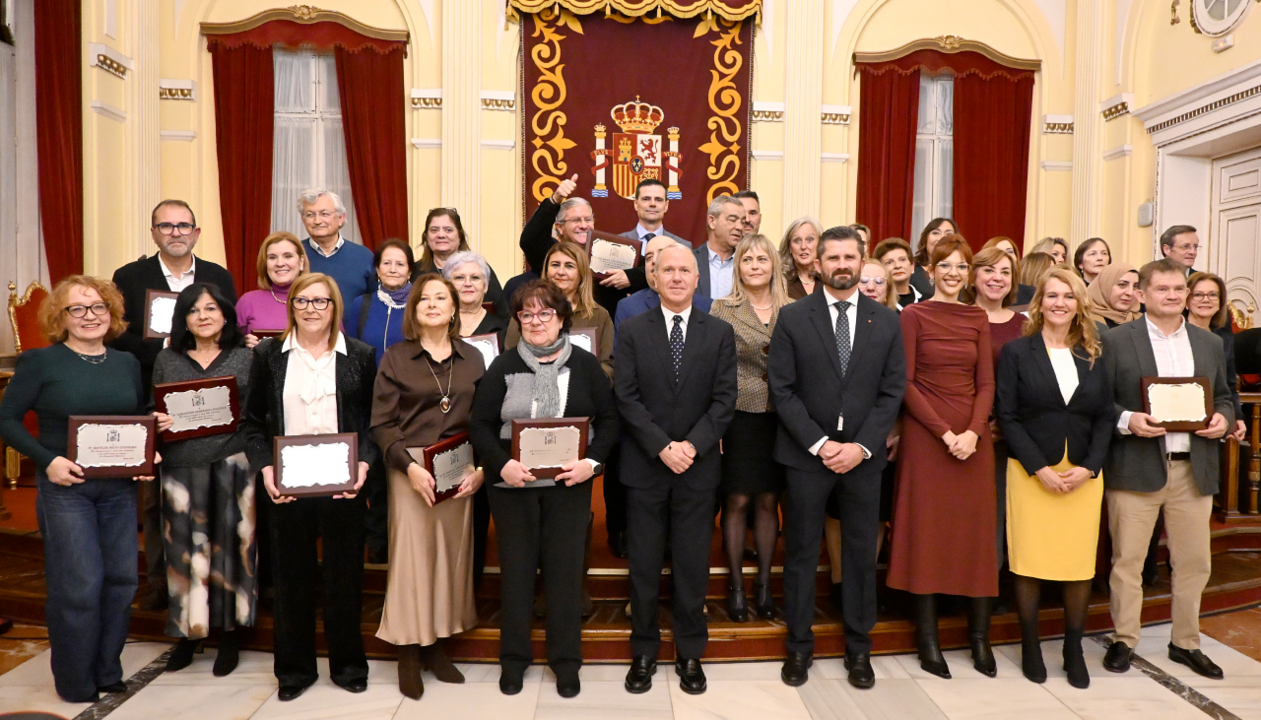 docentes jubilados-01