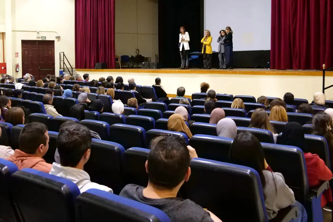 Arranque del plan de empleo de Educacion