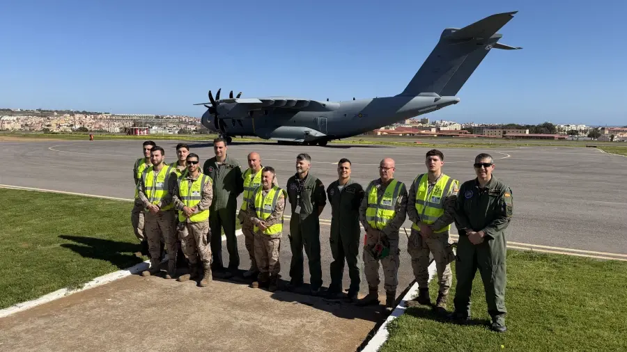 El A400M del Ej&eacute;rcito del Aire y del Espacio aterriza por primera vez en Melilla / Ej&eacute;rcito del Aire y del Espacio