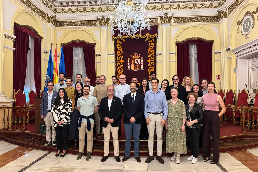 Recepci&oacute;n en el sal&oacute;n dorado