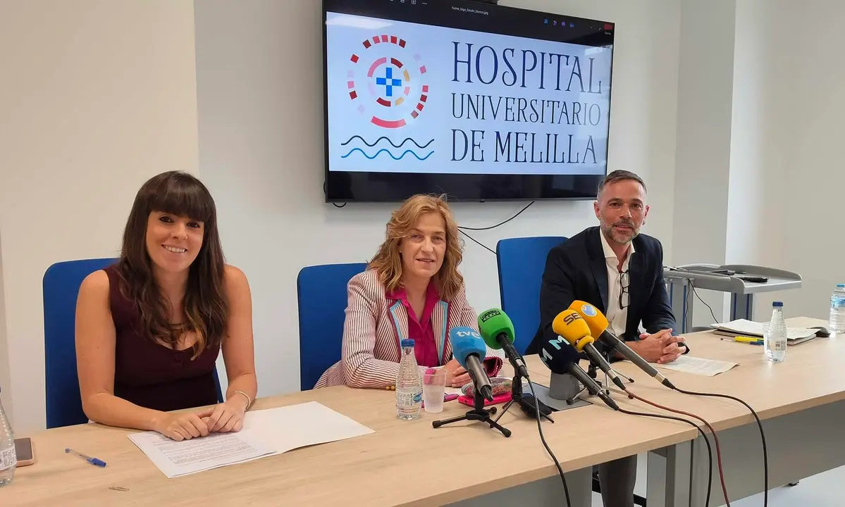 Ingesa Natalia Mata, Isabel Mu&ntilde;oz, y el director-gerente del &Aacute;rea Sanitaria de Melilla, Alberto Romero