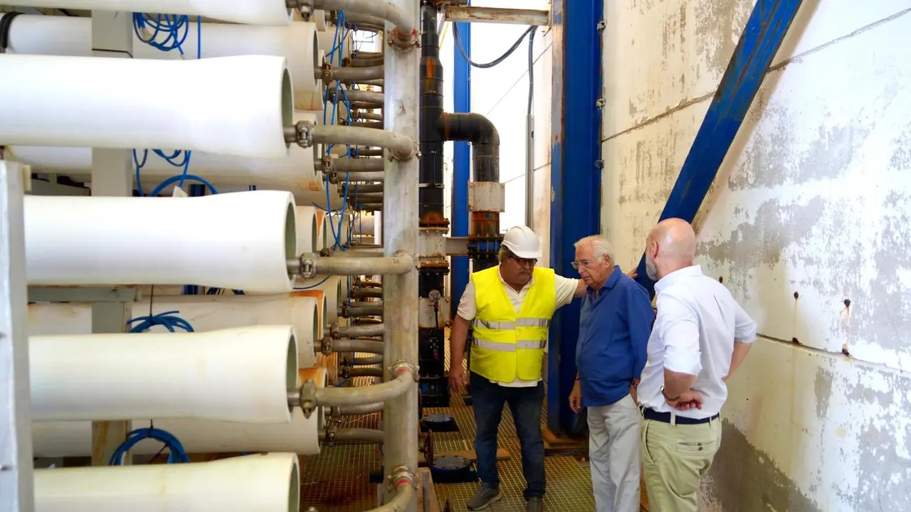 Imbroda en la desaladora / Ciudad Aut&oacute;noma de Melilla