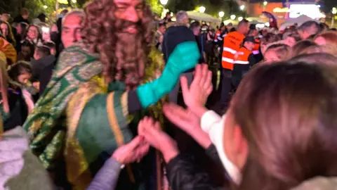 Melilla celebra la llegada de los Reyes Magos con una cabalgata accesible y m&aacute;gica
