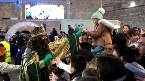Melilla celebra la llegada de los Reyes Magos con una cabalgata accesible y m&aacute;gica