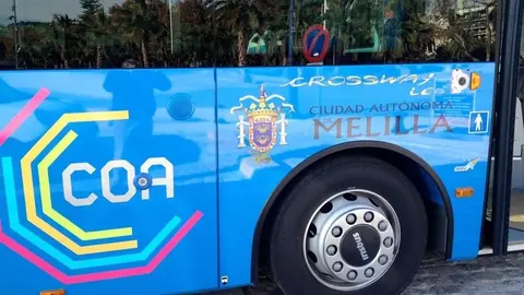 Un veh&iacute;culo de la flota de la COA / Cooperativa &Oacute;mnibus de Melilla