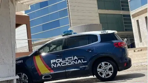 Polic&iacute;a Nacional