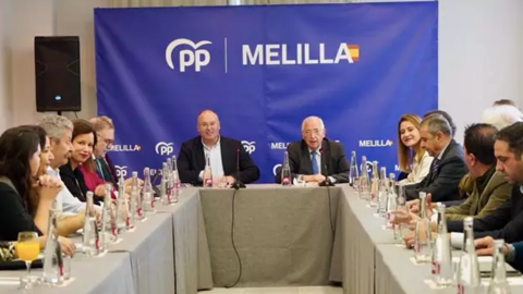 El portavoz del Partido Popular (PP) en el Congreso de los Diputados, Miguel Tellado, en una reuni&oacute;n con empresarios / PP Melilla
