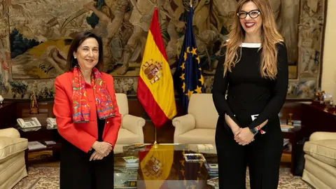 Reuni&oacute;n entre la ministra de Defensa y la delegada del Gobierno de Melilla