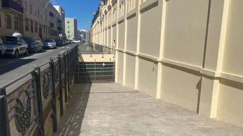 Acceso al parking de Mercadona / Gobierno de Melilla