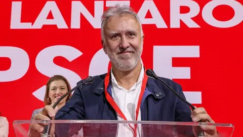 Ángel Víctor Torres en Lanzarote. 
