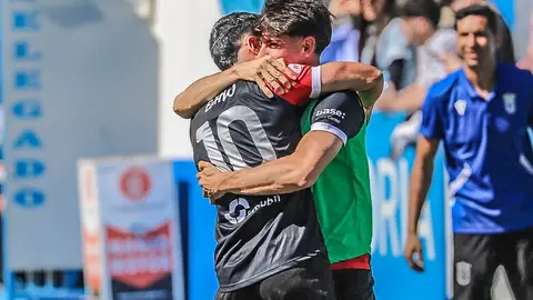 Bravo, celebrando el gol / UD Melilla