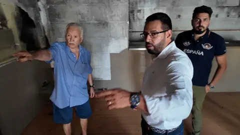Visita de Somos Melilla a la Barriada Constitución. 