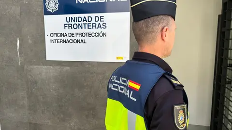 Polic&iacute;a Nacional Frontera