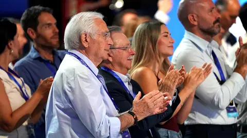 Juan Jos&eacute; Imbroda, junto al ceut&iacute; Juan Vivas, en el Congreso del PP