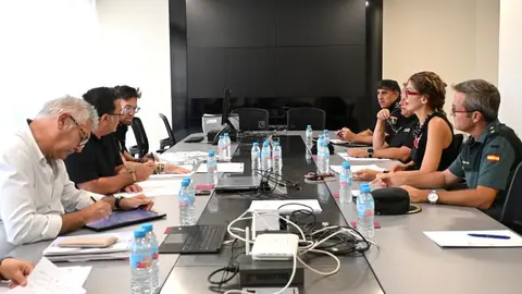 Reunión para coordinar el dispositivo de seguridad de la Feria. / Delegaci&oacute;n