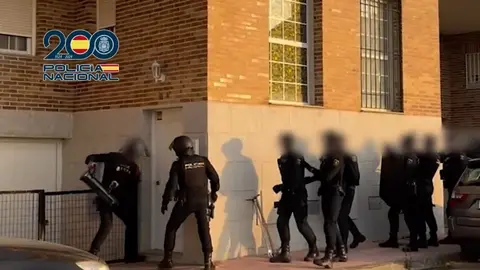 Polic&iacute;a Nacional