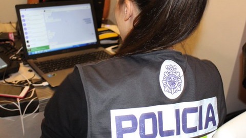 Polic&iacute;a Nacional