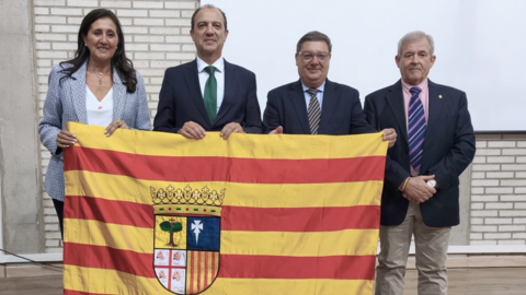 bandera aragon casa regional zaragoza