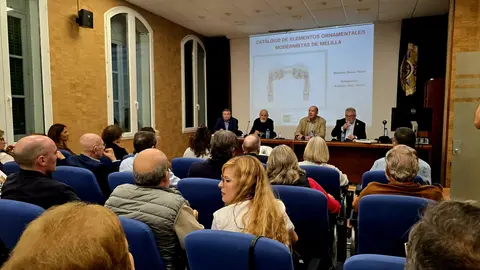 firma libro aula 10 UNED