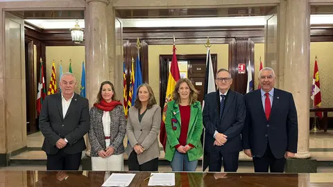 Firma del convenio entre la AECC y el Ingesa / Ingesa