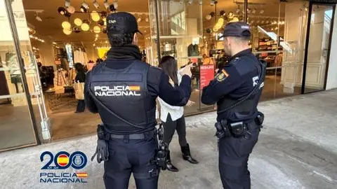 Polic&iacute;a Nacional
