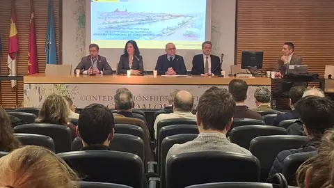 Melilla entra en el debate clave sobre la gesti&oacute;n del agua / Confederaci&oacute;n Hidrogr&aacute;fica del Guadalquivir