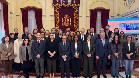 Foto de familia en el acto de presentaci&oacute;n del balance anual de la labor social que hace la Fundaci&oacute;n &rdquo;la Caixa&rdquo; en Melilla
