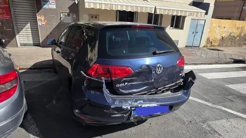Veh&iacute;culo contra el que choc&oacute; el conductor que se dio a la fuga