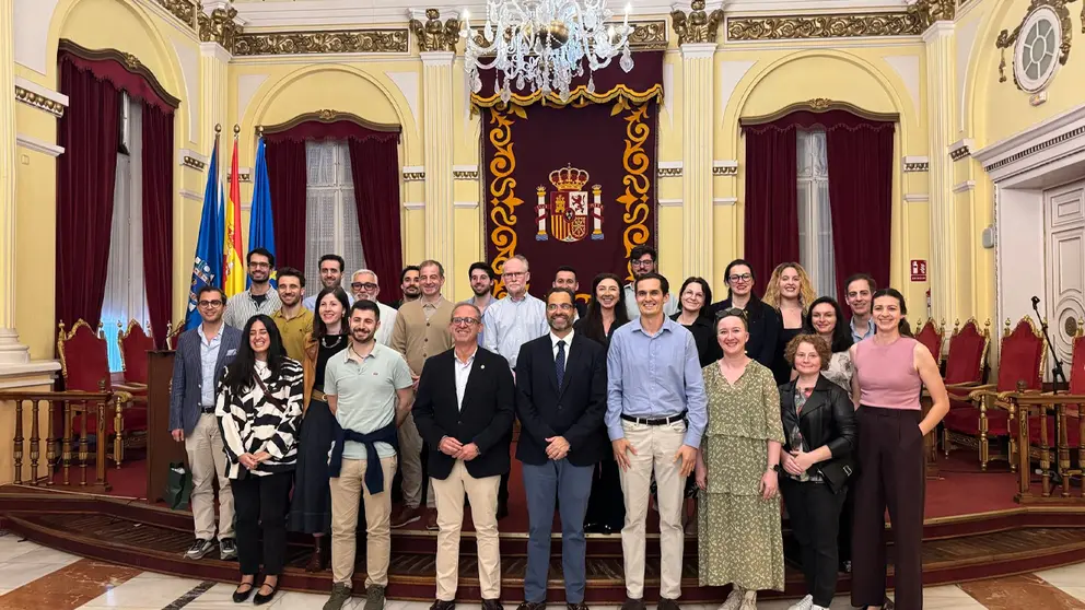 Recepci&oacute;n en el sal&oacute;n dorado