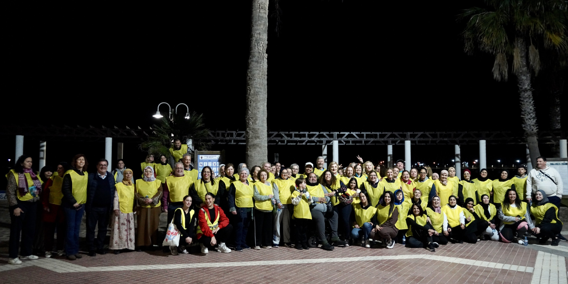 Entrega de premios a los participantes de "Caminatas saludables"