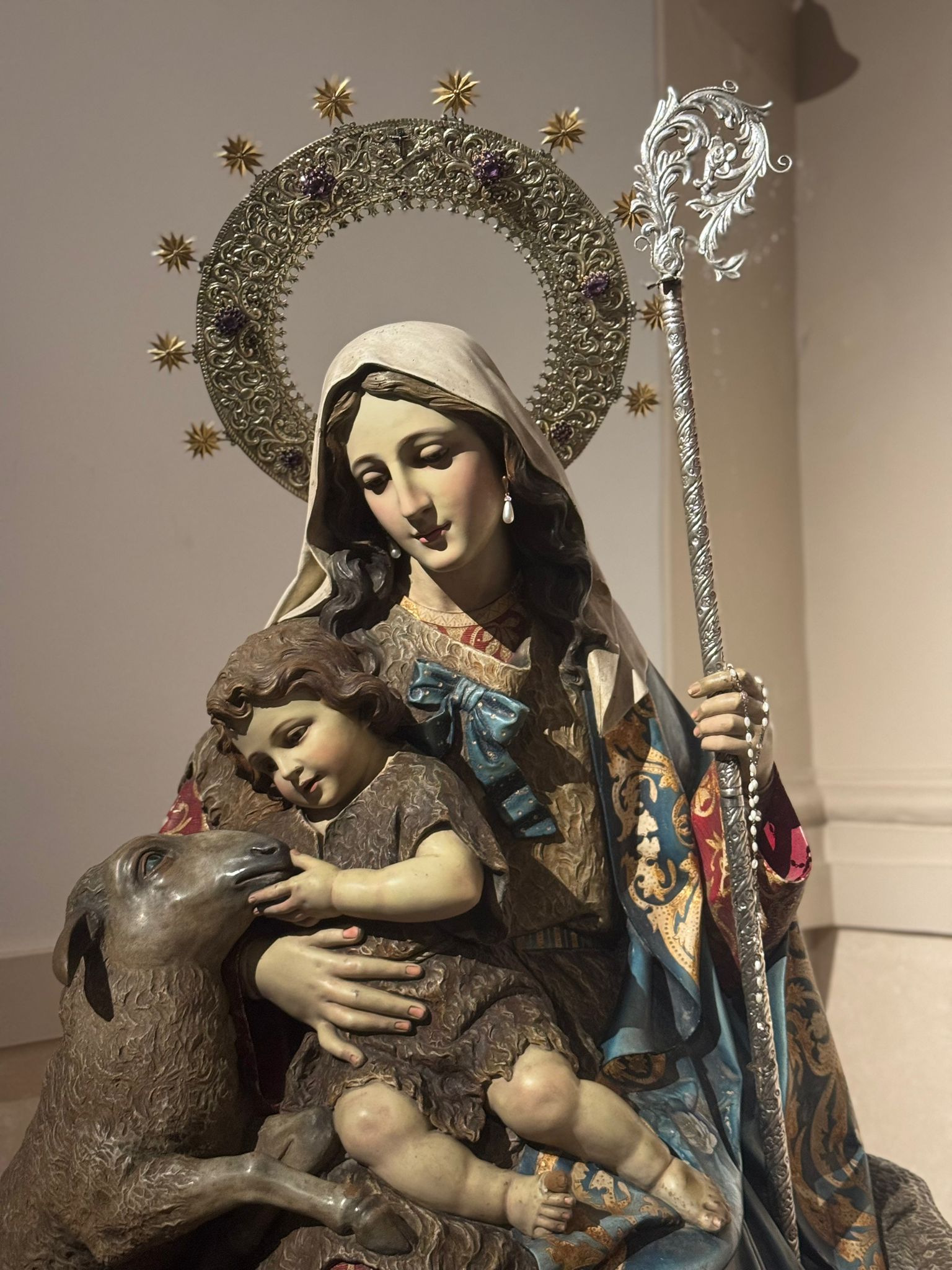 Casa de Ceuta en Melilla en el 105 aniversario de la Divina Pastora y toma de posesión de la Junta
