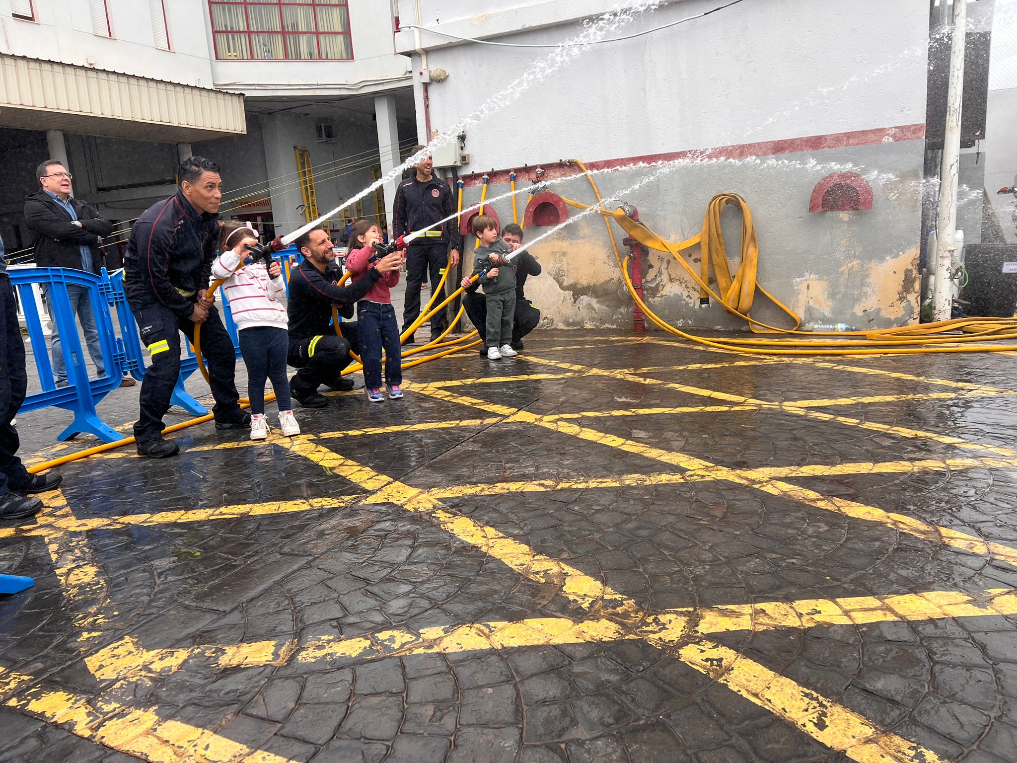 Jornada de puertas abiertas en el Parque de Bomberos / C. de Seguridad Ciudadana